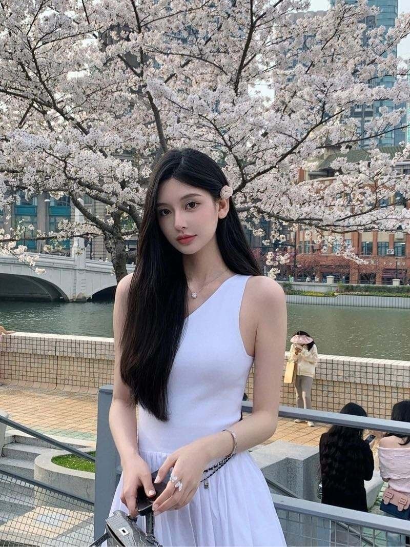 糖心vlog白桃少女牛仔裤